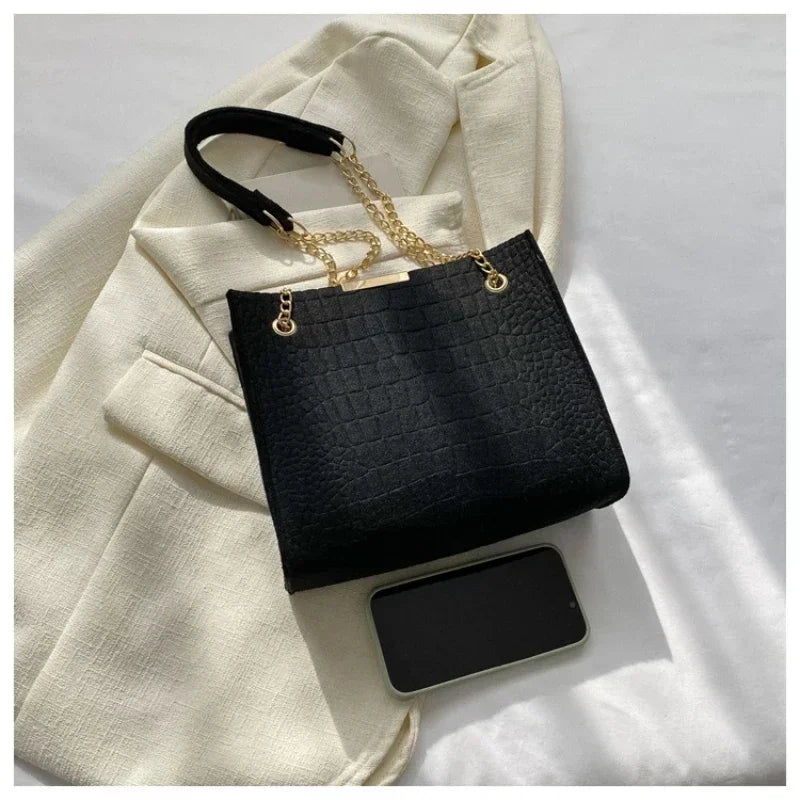 Solid Color Crocodile Print Large Capacity Shoulder Handbag