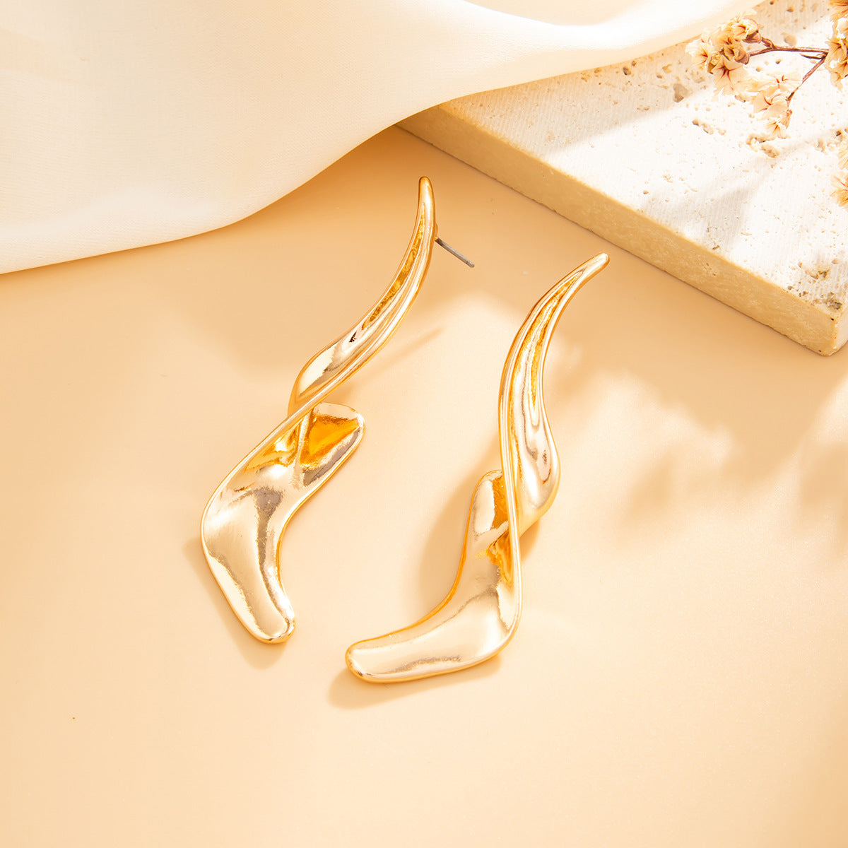 Asymmetrical Twist Geometric Stud Earrings