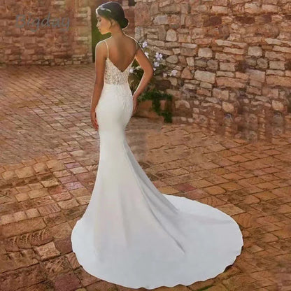 V-Neck Long Train Evening Wedding Dress