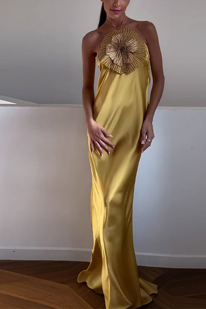 Fashionable Beaded Large Flower Decoration Halter Neck Backless Maxi Dress