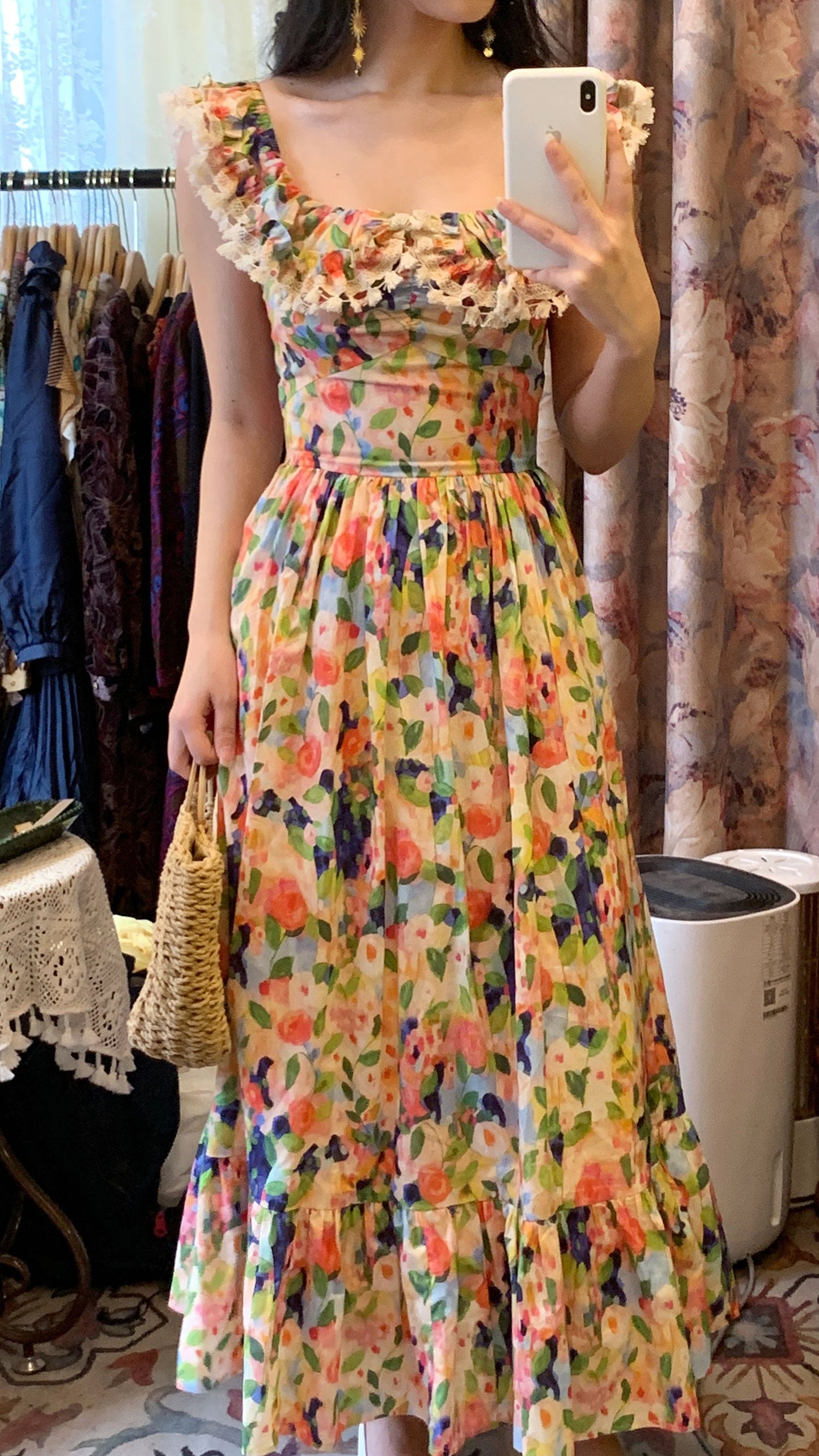 Midnight in Paris Romantic Off-Shoulder Ruffle Sleeve French Floral Dress gunne sax vintage dress