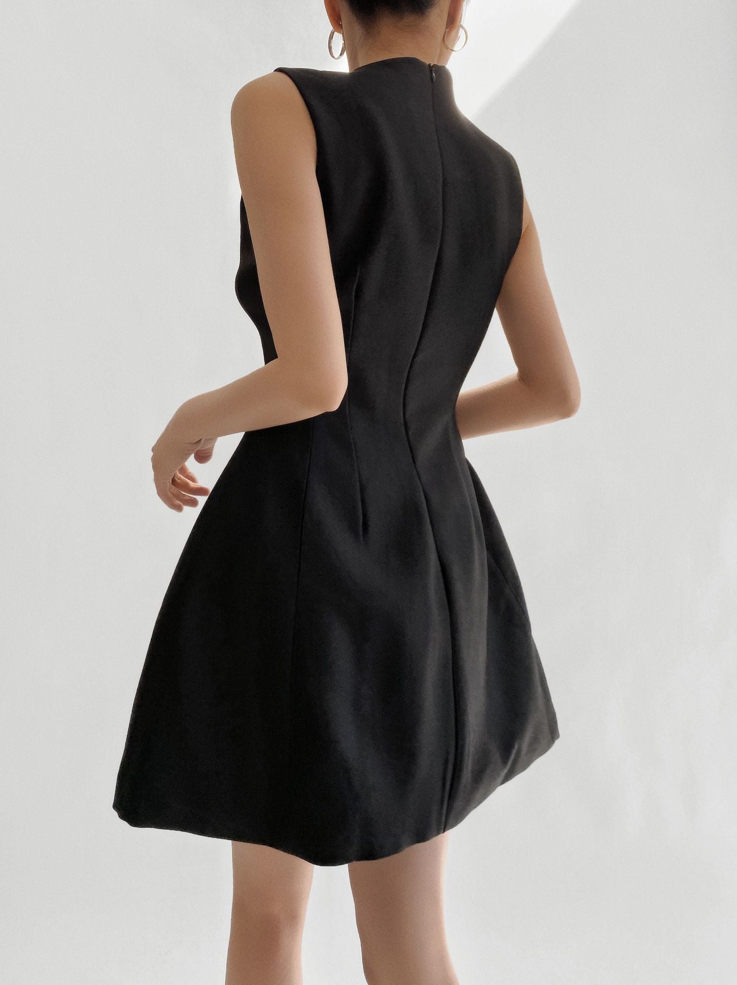 Black – Elegant Slimming Waist Dress