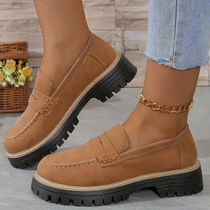 AmyVictoria | Chic Loafers