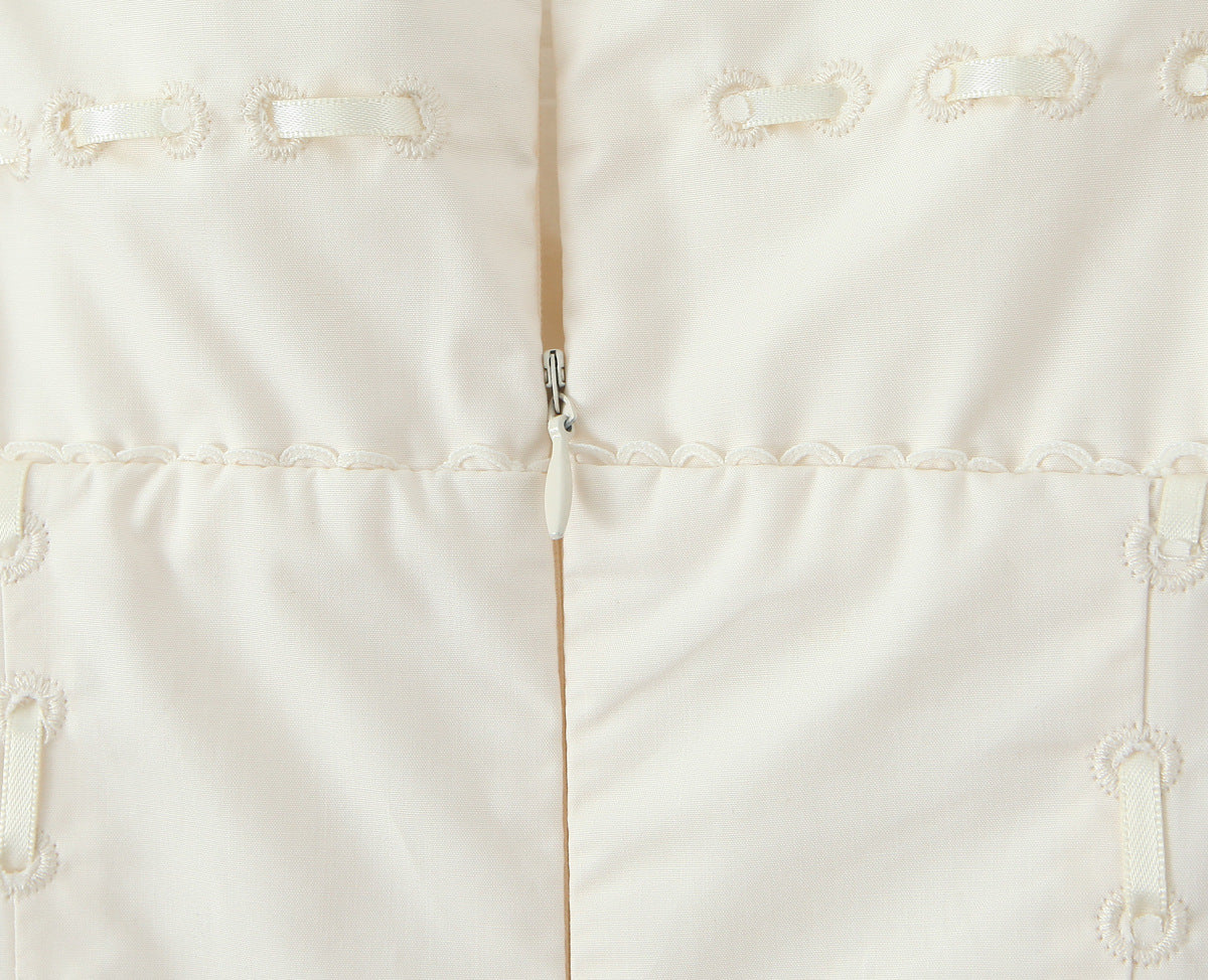 Apricot – Elegant Slim-Fit Waist Dress