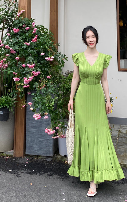 Alice_Dreamscape High-Waisted French Mermaid Gown with Retro Elegance