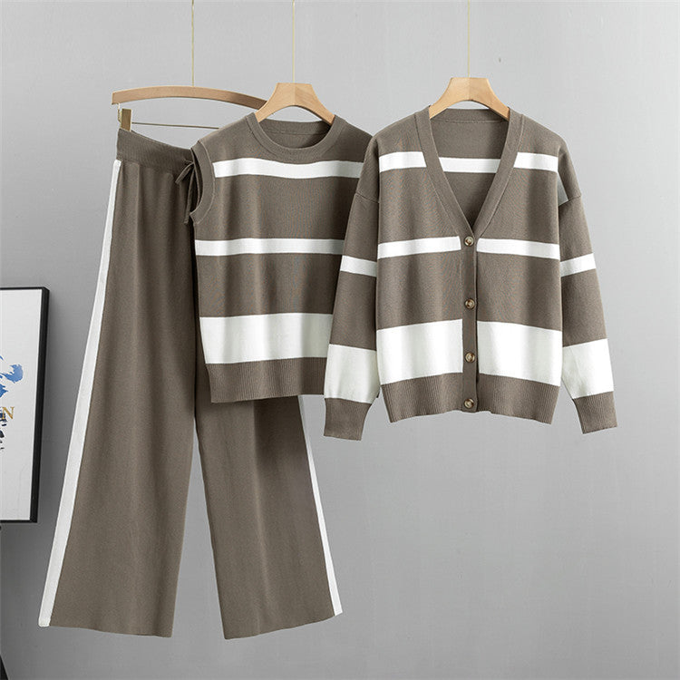Camel – Sporty Striped Loose Three Piece Set
