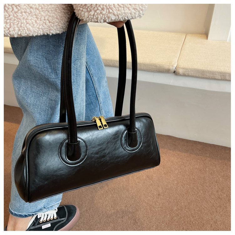 Structured Vintage Shoulder Bag