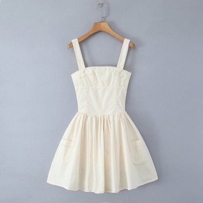 Apricot – Elegant Slim-Fit Waist Dress