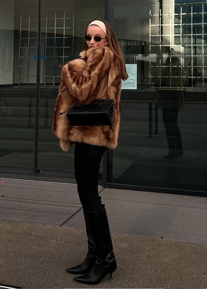 Luxe Essence - Plush Faux Fur Coat