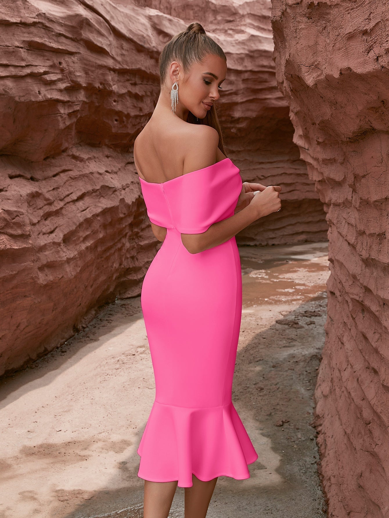 Off-Shoulder Bow Bust Mermaid Midi Bandage Dress