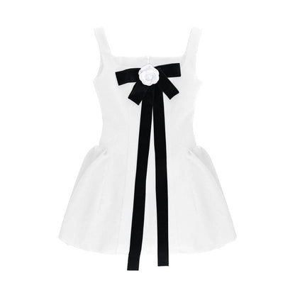 Bowknot flower applique square neck cami mini dress