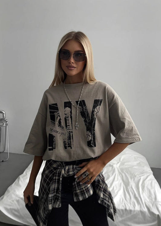 Brooklyn Edge - Oversized Graphic T-Shirt