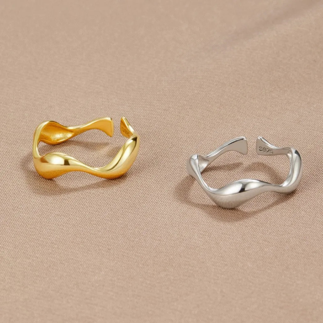 Women's Minimalist Gold Plated Ring – Adjustable Elegant Jewelry