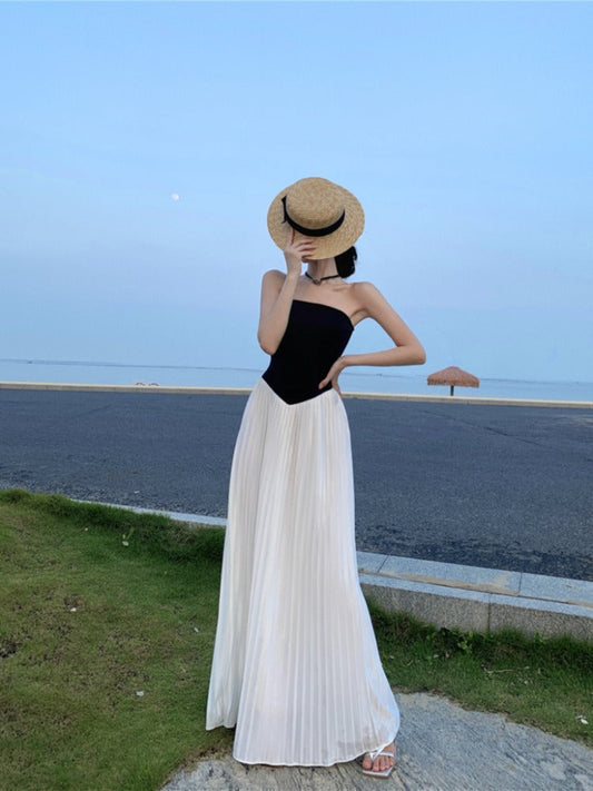 Off-Shoulder Pleated Maxi Dress Elegant Flowing Summer Outfit