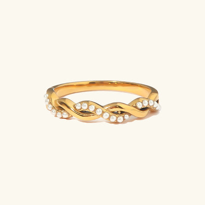 Felicienne Pearl Ring