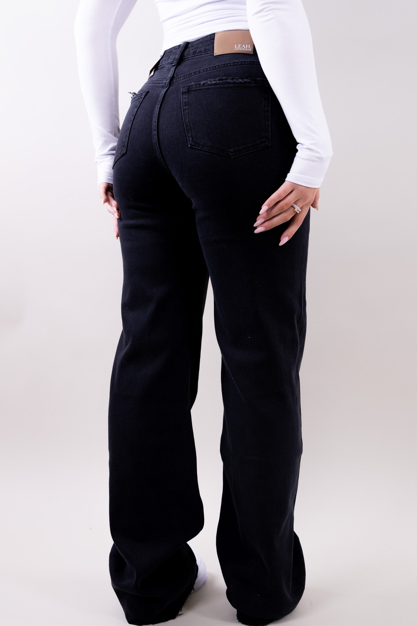 Leah Wide Leg Jeans - Stretch