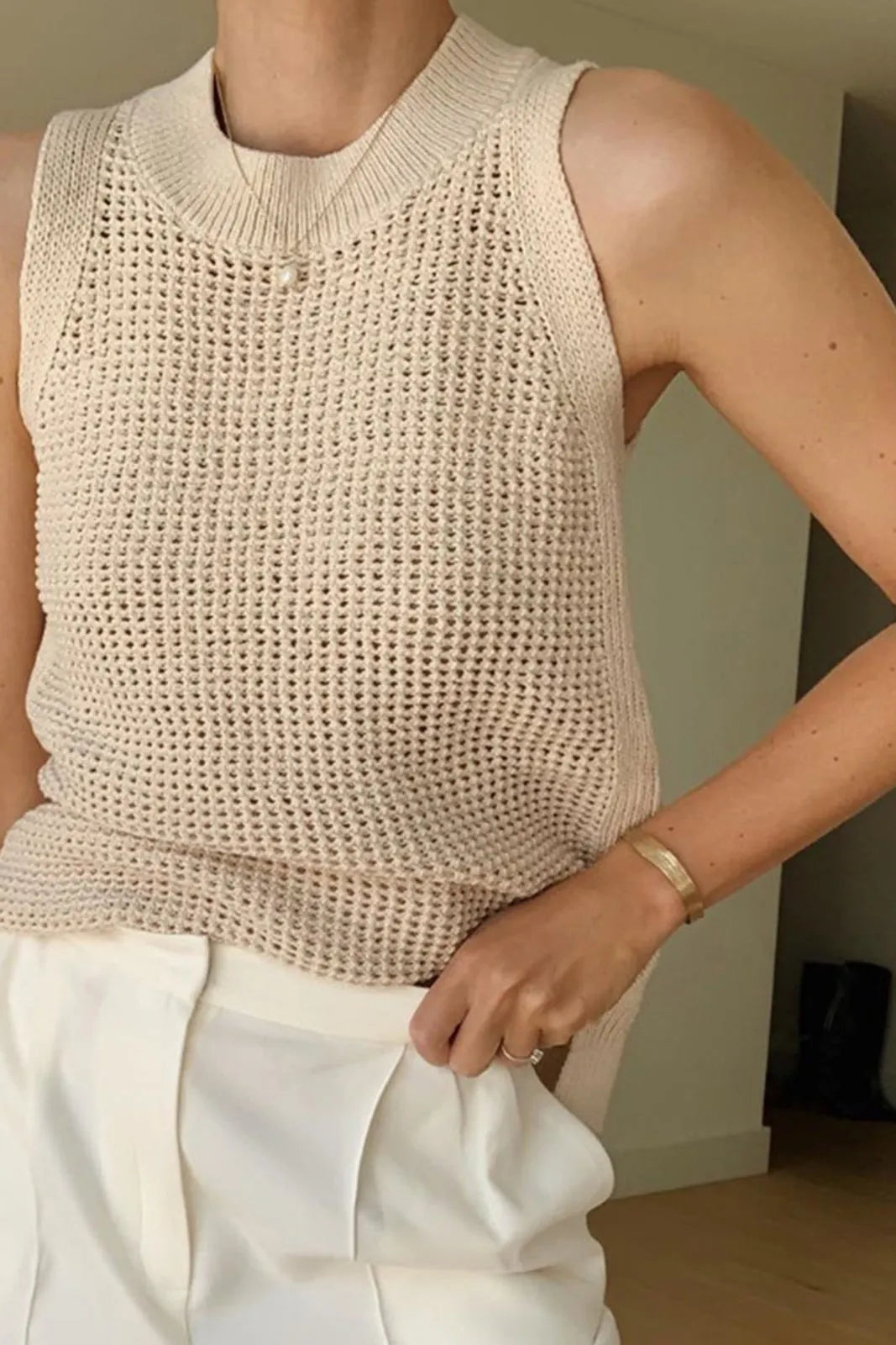 Rita Solid Knit Hollow Top