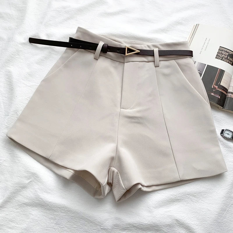 Evelyn | High-Waist Shorts