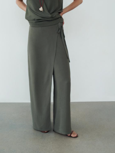 Sleeveless V neck Top & Wrap Pant Coord Set