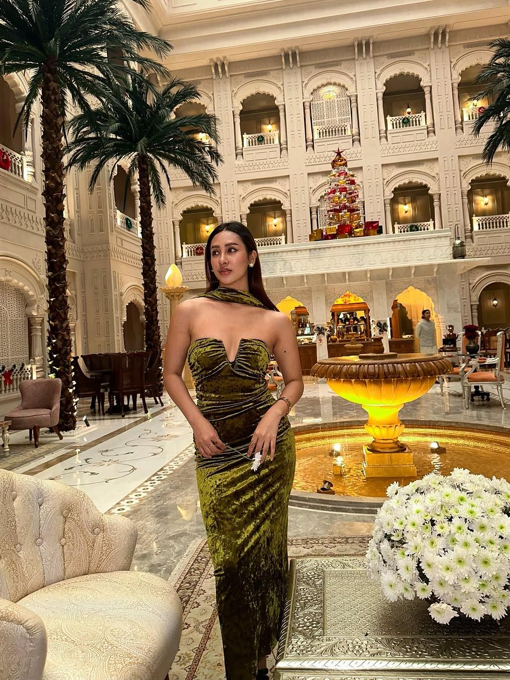 Green Halterneck Deep Neck Velvet Dress