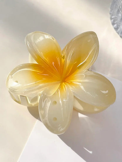 Maevyn - Glossy Flower Hairclip