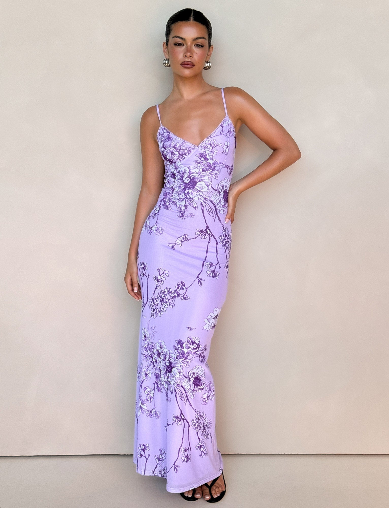Floral Print Scalloped Trim Plunging V-Neck Spaghetti Strap Bodycon Maxi Dress