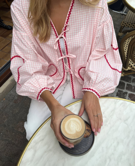 Trendy Summer Top with Heart Print – Lightweight and Stylish Women's Blouse