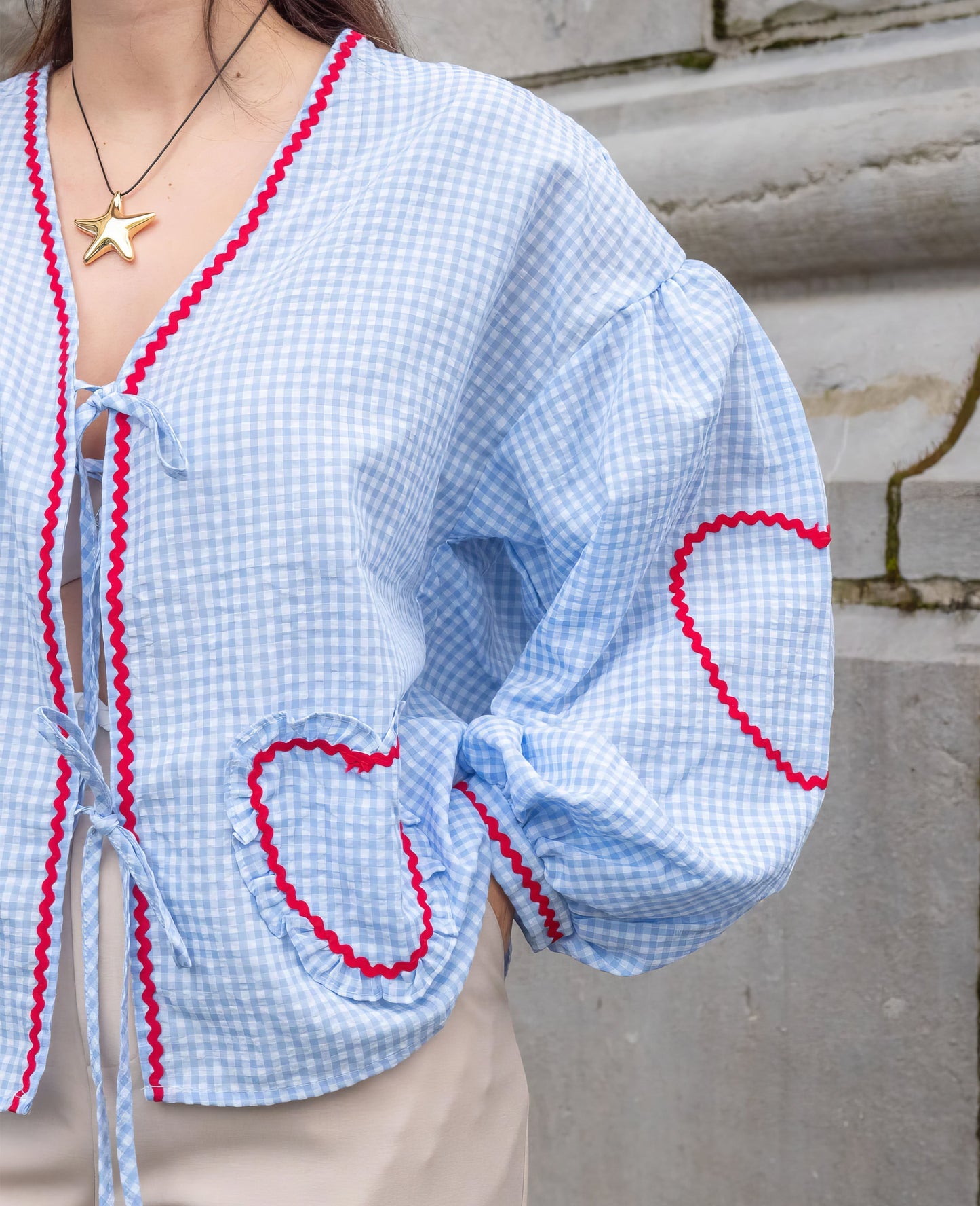Trendy Summer Top with Heart Print – Lightweight and Stylish Women's Blouse