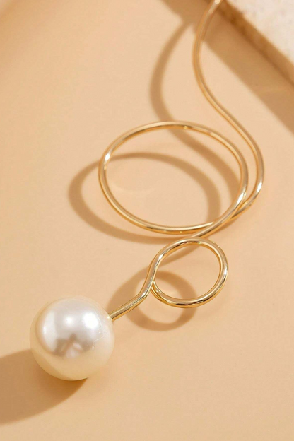 Faux Pearl Irregular Shape Metal Necklace