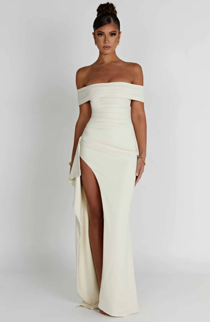Valentisse | Off-shoulder silhouette