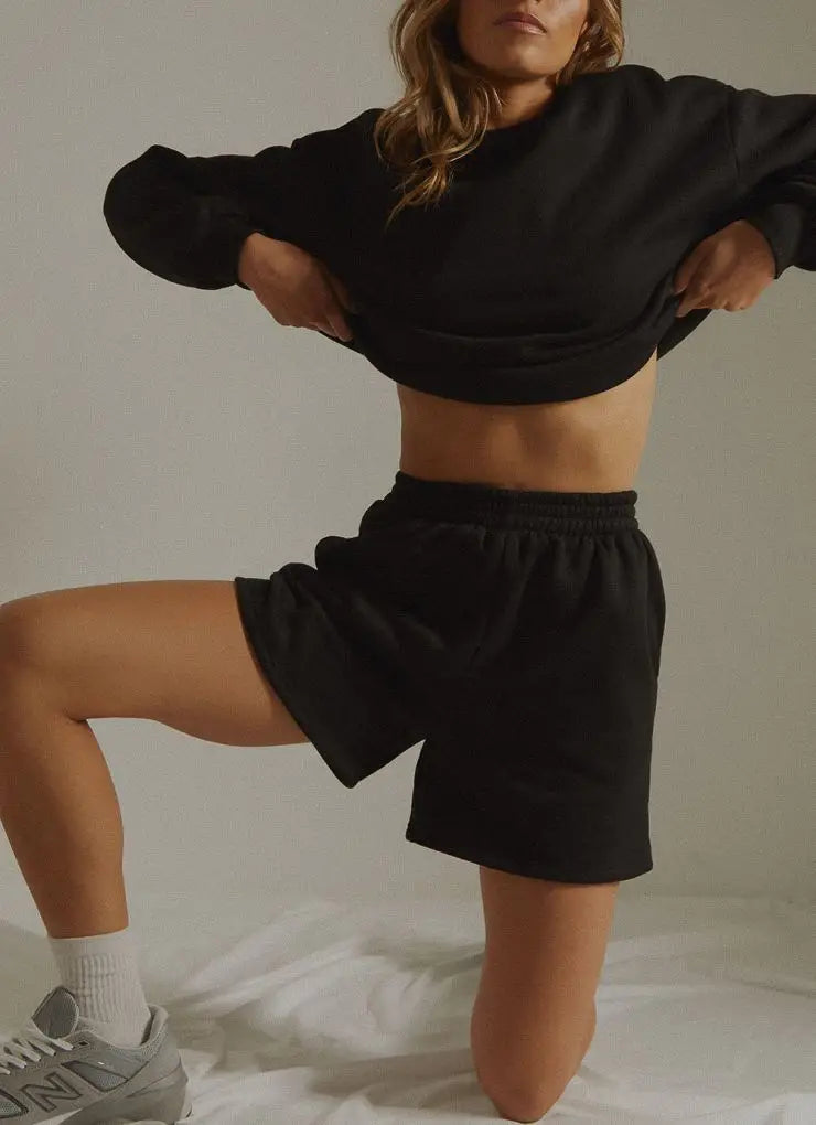Solid Wide Leg Slant Pocket Short