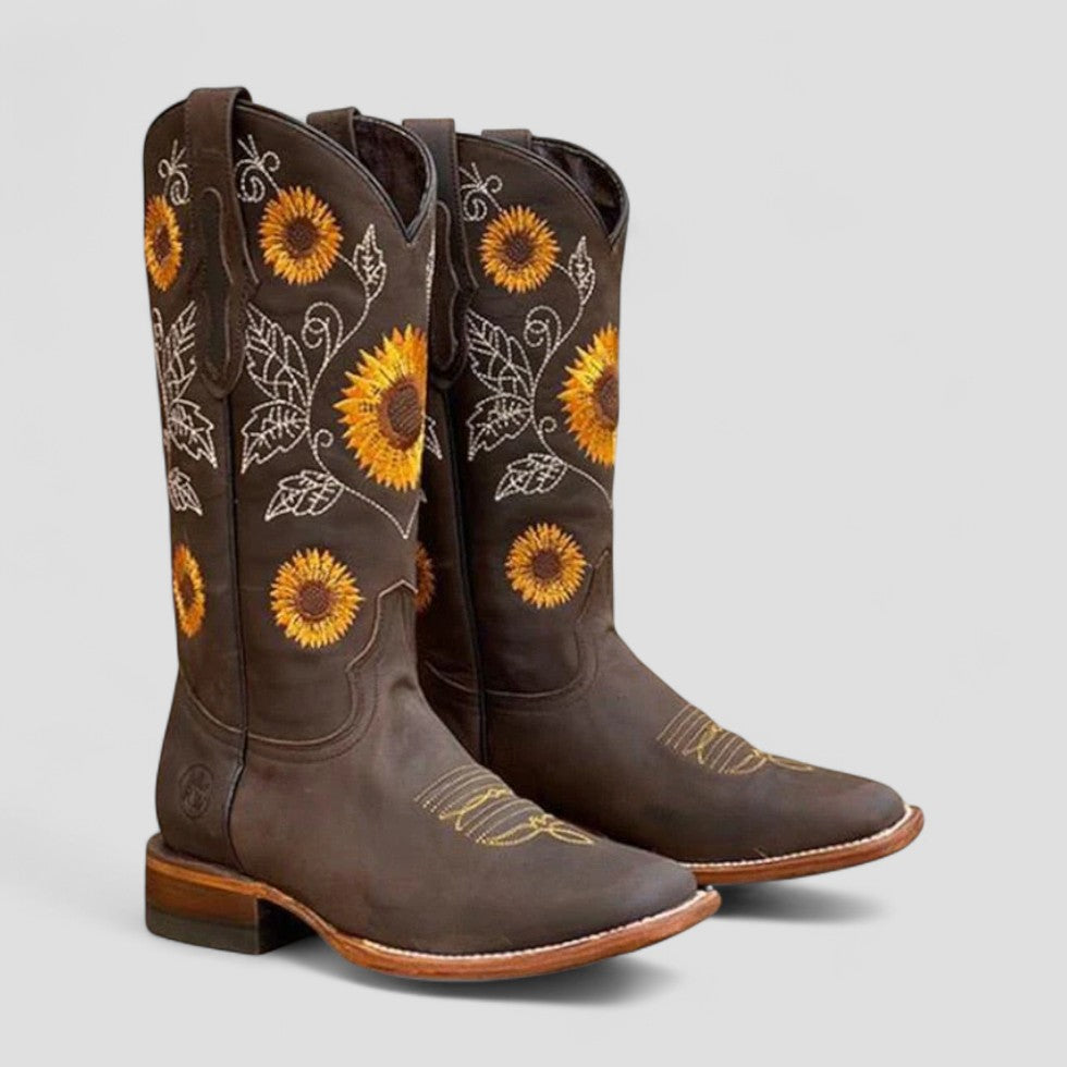 Women’s Western Cowboy Boots – Floral Embroidery Design