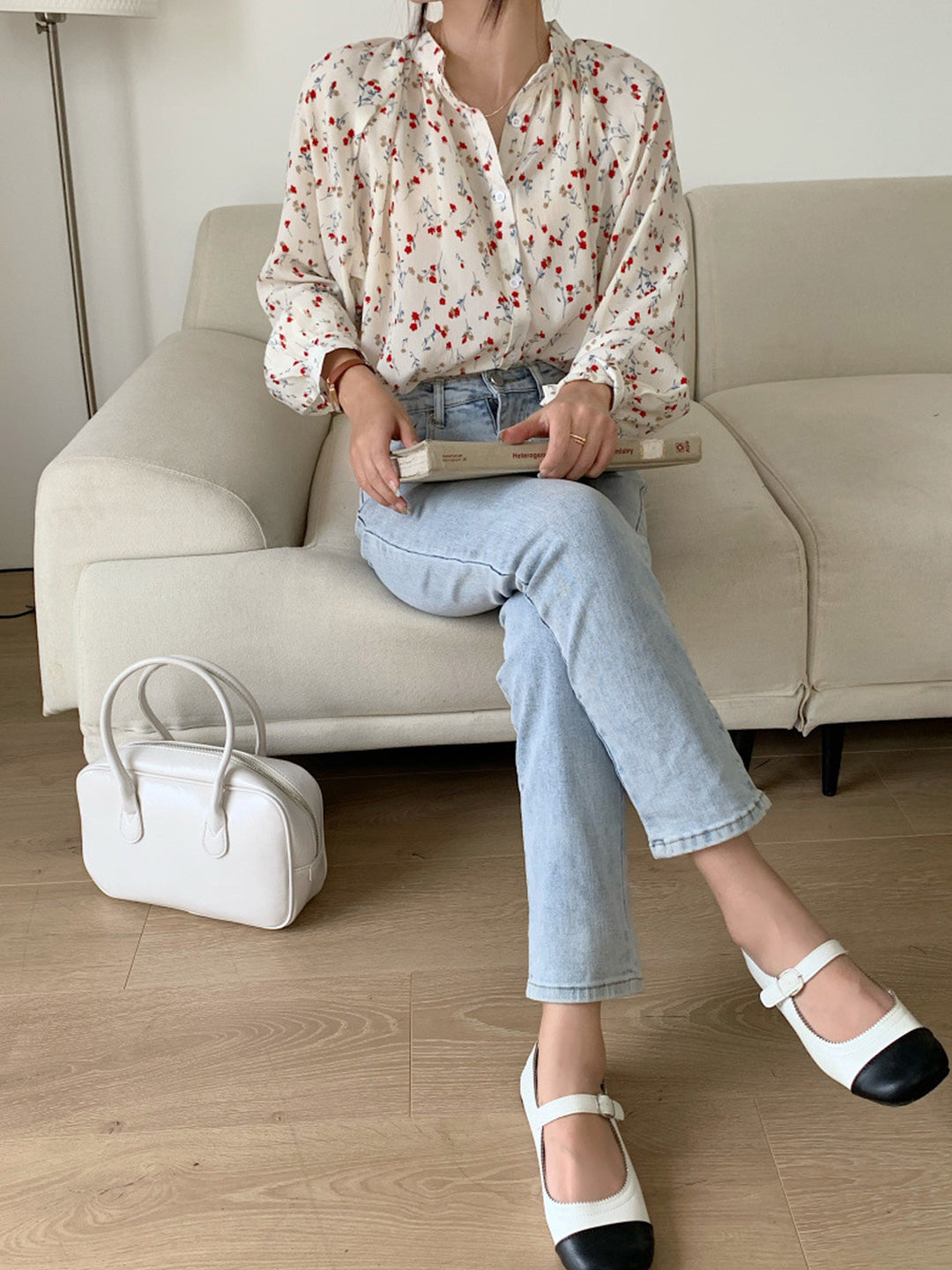 Adela Vintage Floral Print Crew Neck Blouse