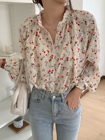 Adela Vintage Floral Print Crew Neck Blouse