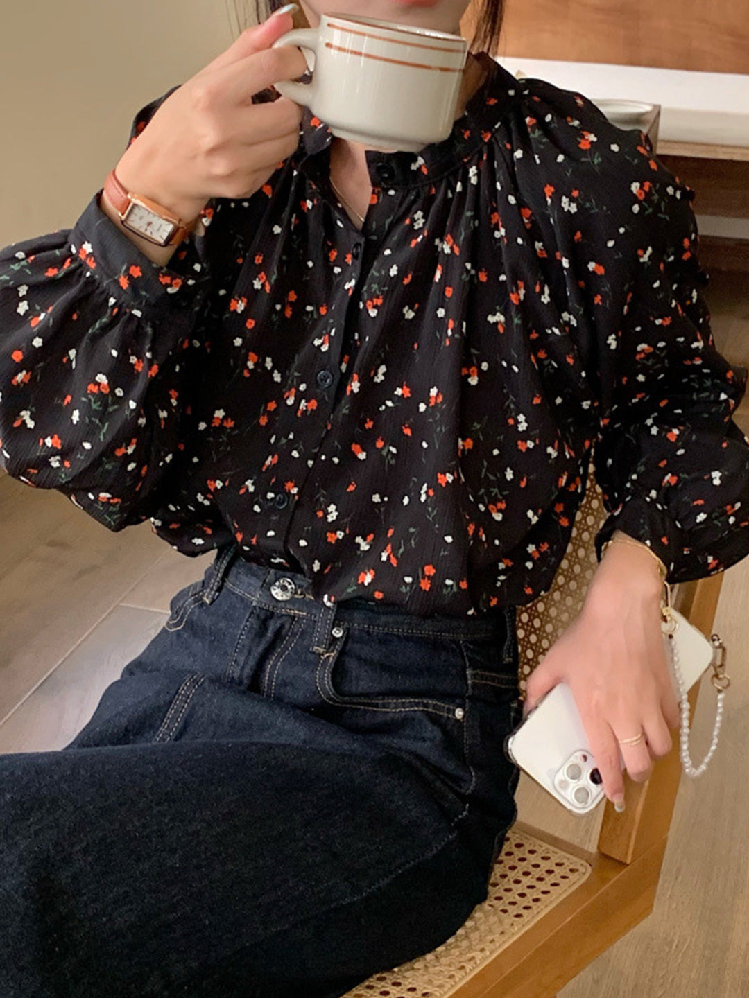 Adela Vintage Floral Print Crew Neck Blouse