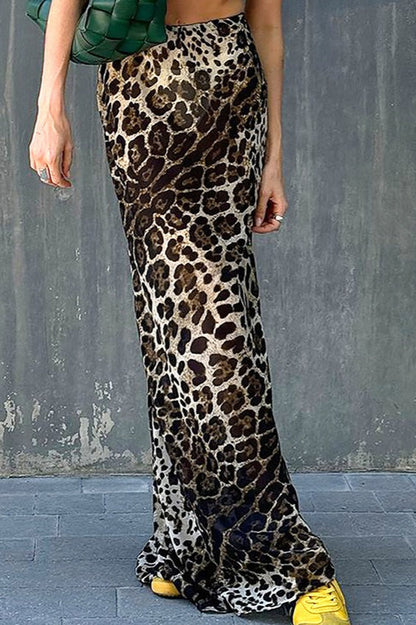 Leopard Print High-Waist Skirt