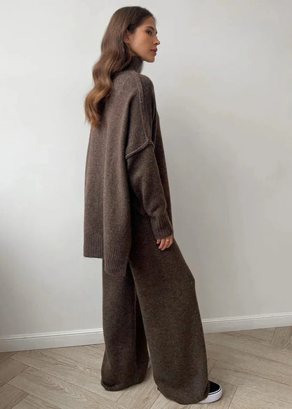 Luxe Comfort - Oversized Knit Sweater and Pants Set