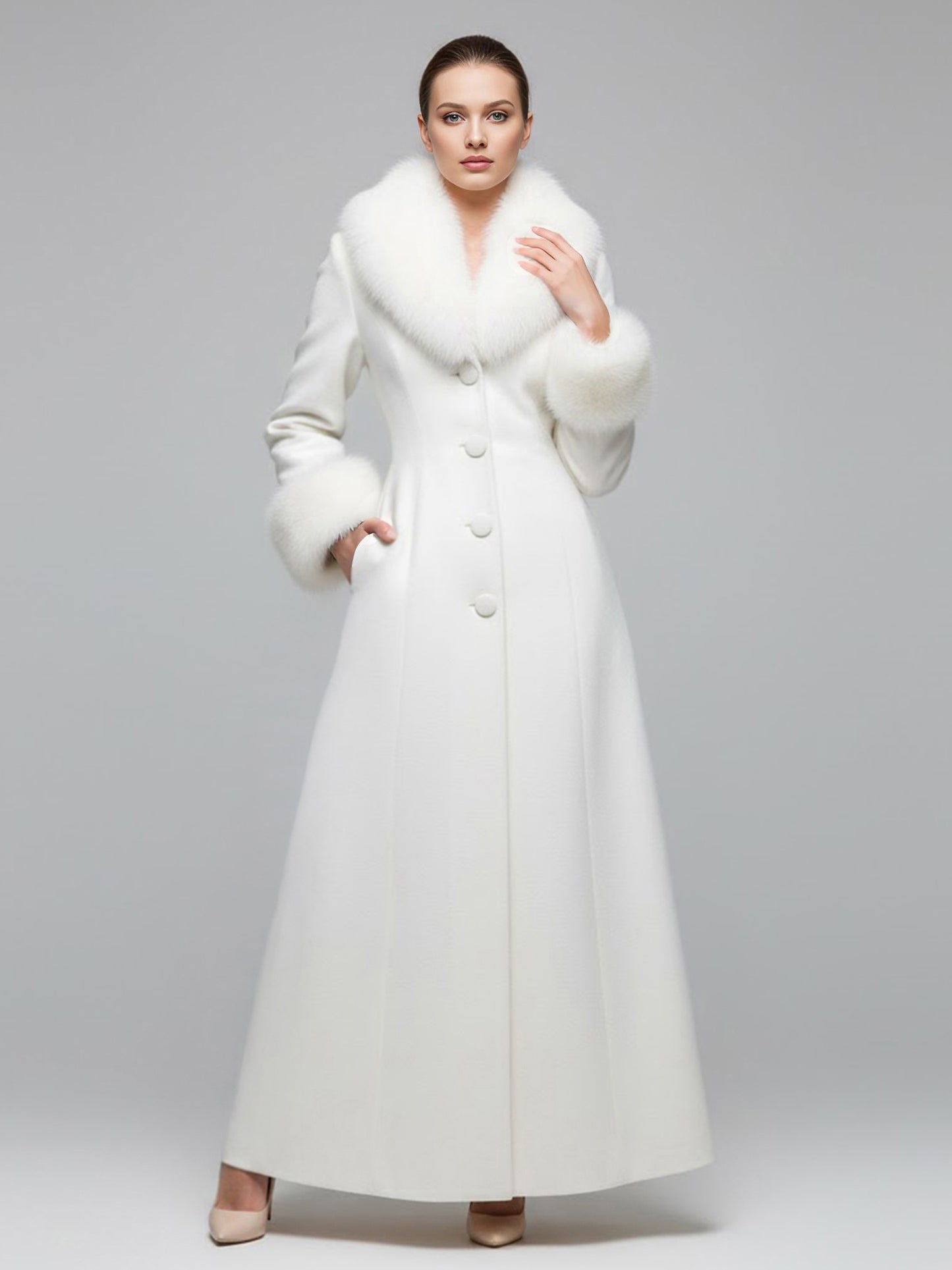 Maxi White Woolen Coat with Faux Fur Collar And Cuffs For Women 2026