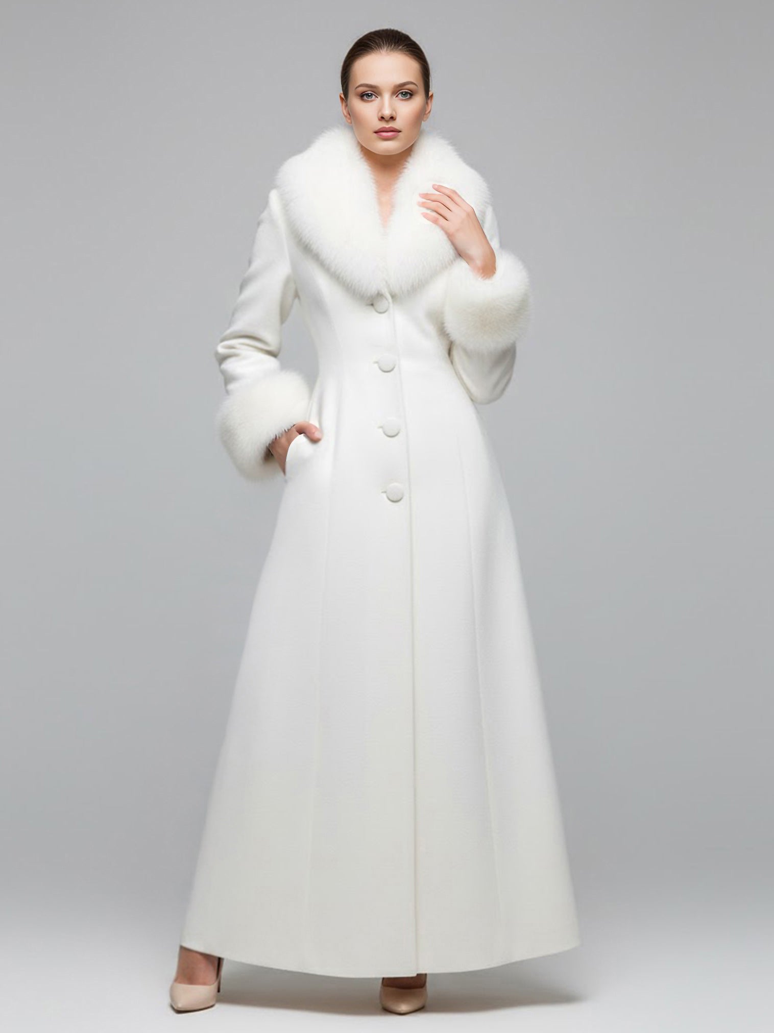 Maxi White Woolen Coat with Faux Fur Collar And Cuffs For Women 2026