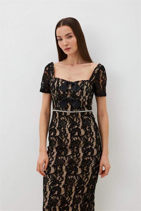 Amanda Embroidered Lace Bowkont Maxi Dress