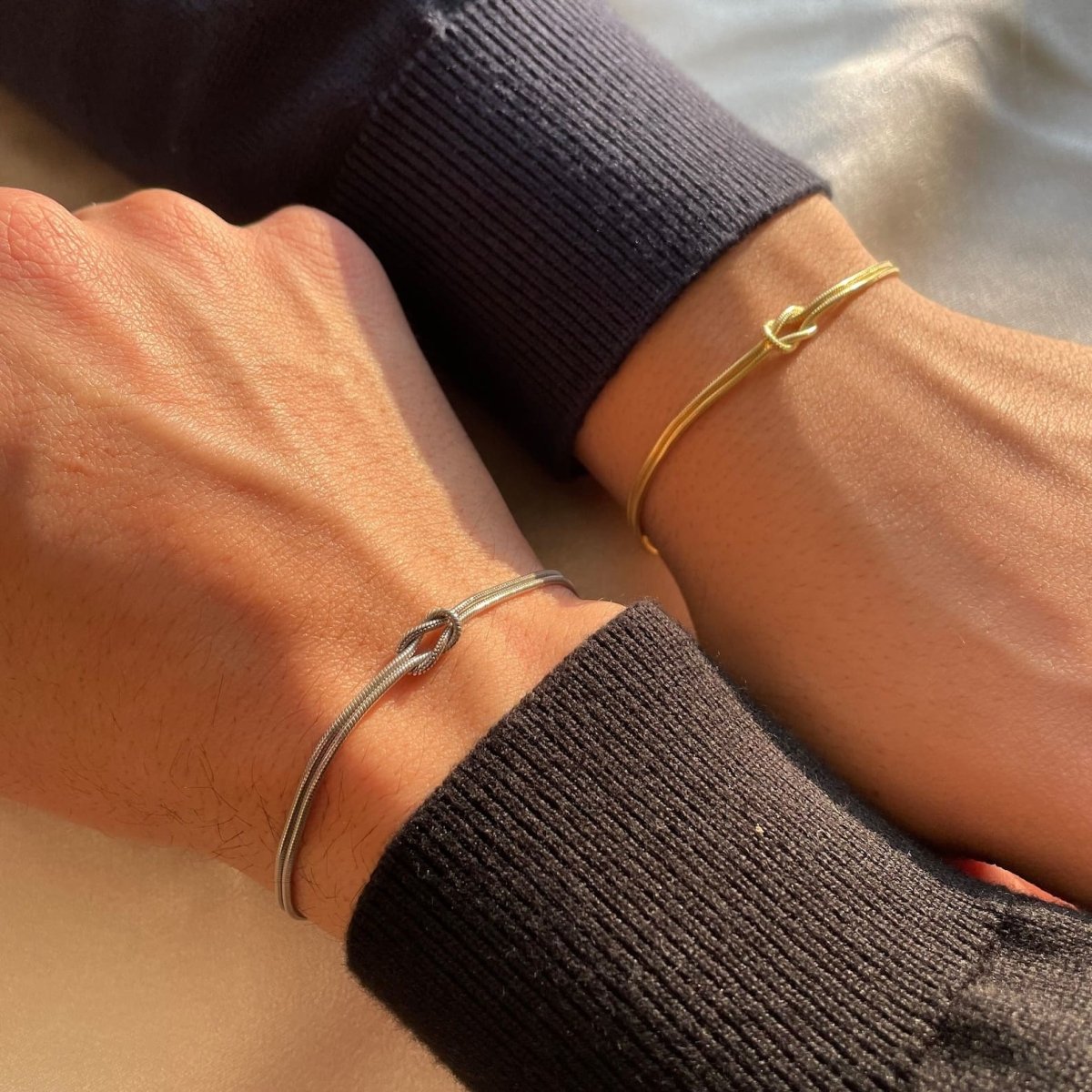 Women's Stylish Love Knot Bracelet In An Elegant Design – Timeless Wrist Jewelry