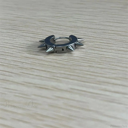 Antique Dark Dragon Talon Zinc Alloy Earring