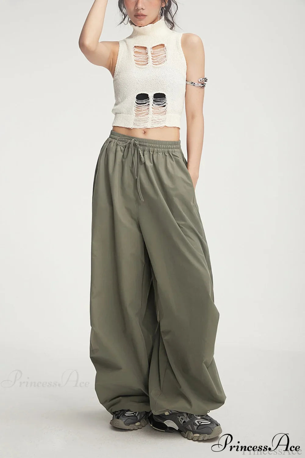 Athletic Stretchy Waist Relaxed Cargo Pants
