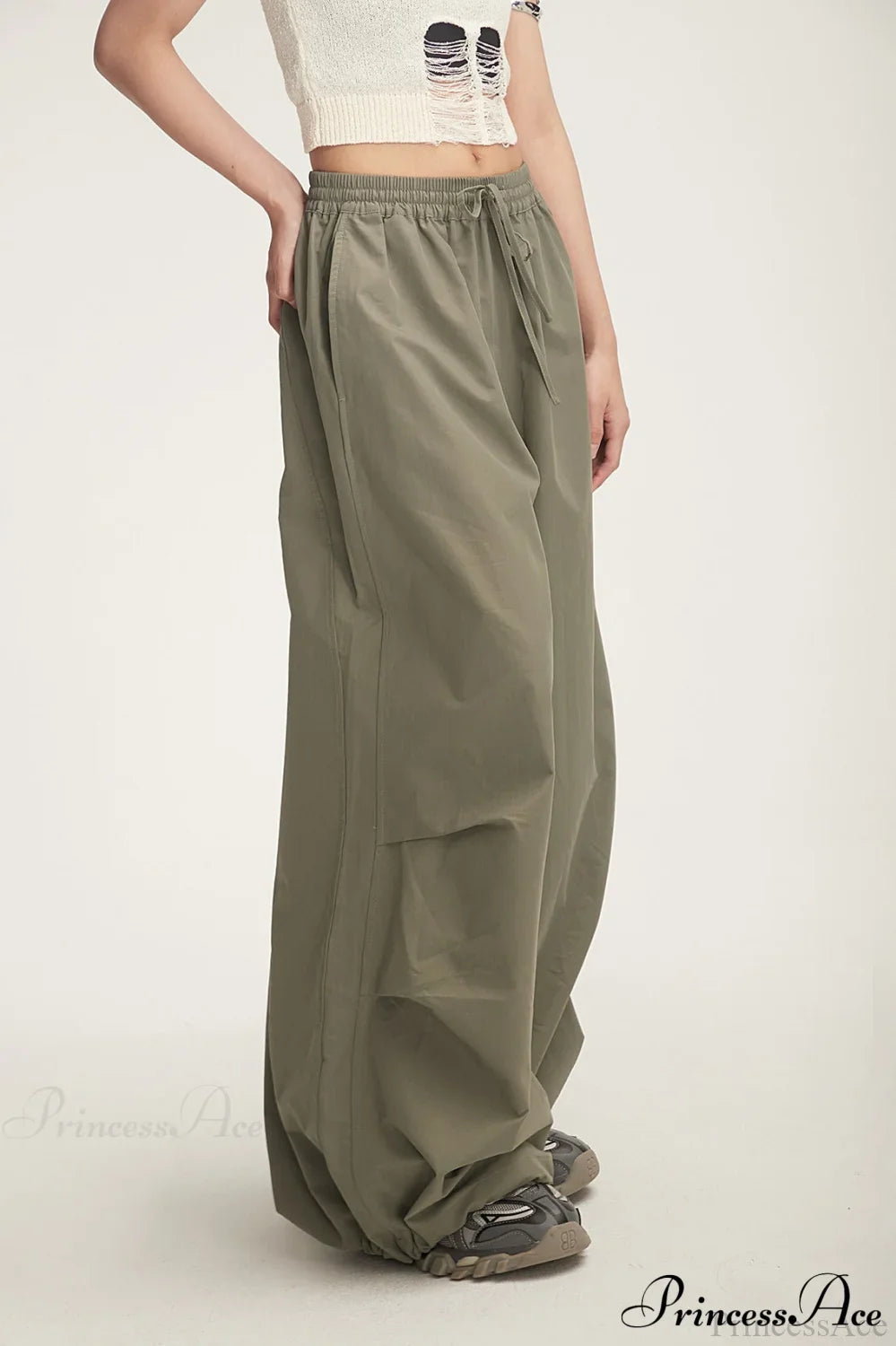 Athletic Stretchy Waist Relaxed Cargo Pants