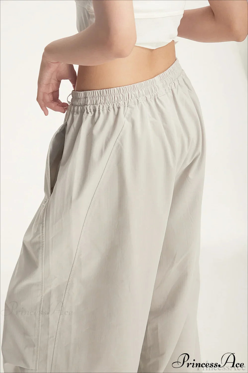 Athletic Stretchy Waist Relaxed Cargo Pants
