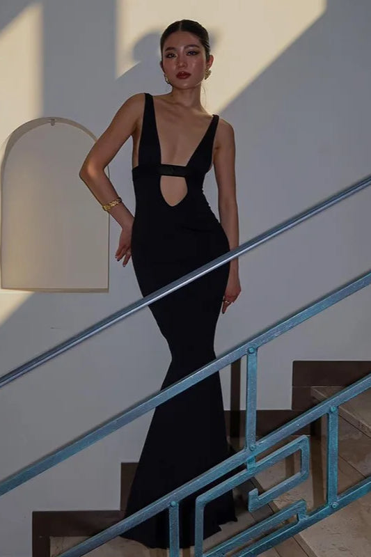Deep V-Neck Sleeveless Under Bust Cutout Mermaid Maxi Gown