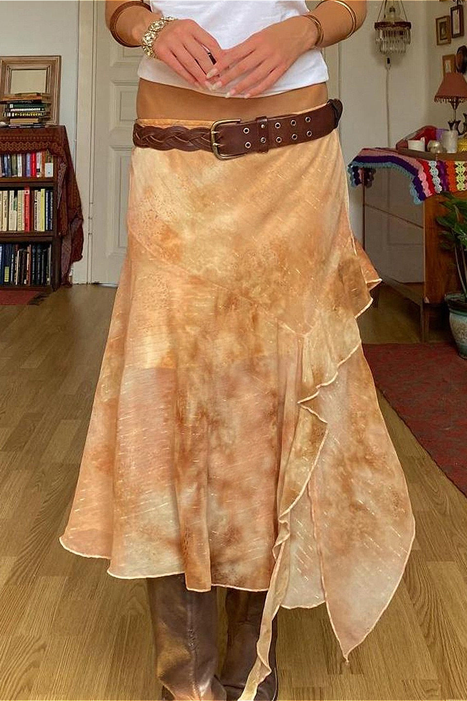 Retro Low-Waist Ruffled Asymmetrical Skirt