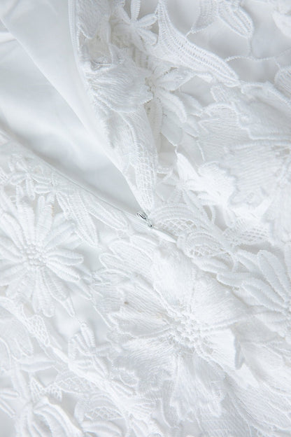 Heavy Lace 3D Embroidery Strapless Camellia Prom Dress