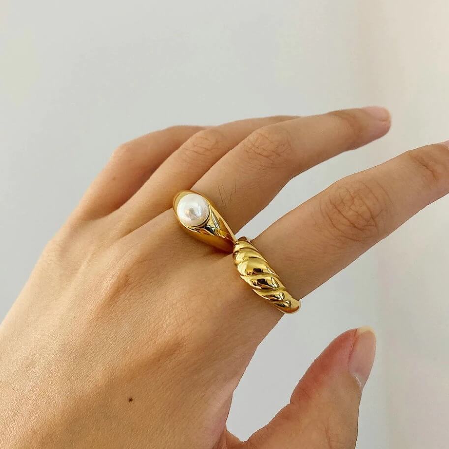 Aud Twisted Minimalist Rings