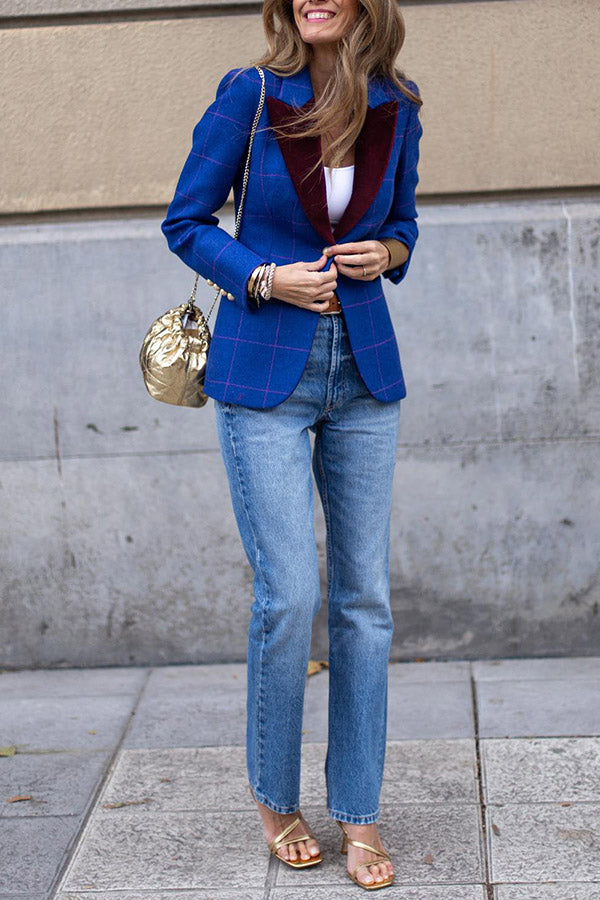 Stylish contrasting lapel blazer